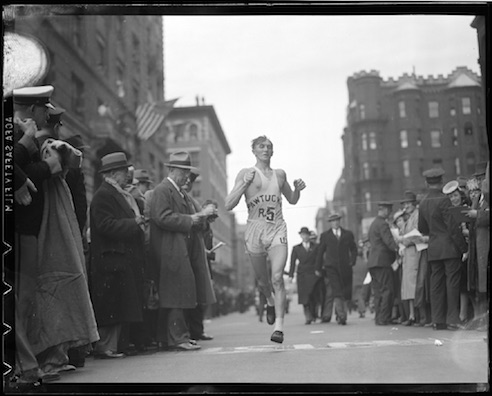 Les Pawson crossing the finish line, 1945